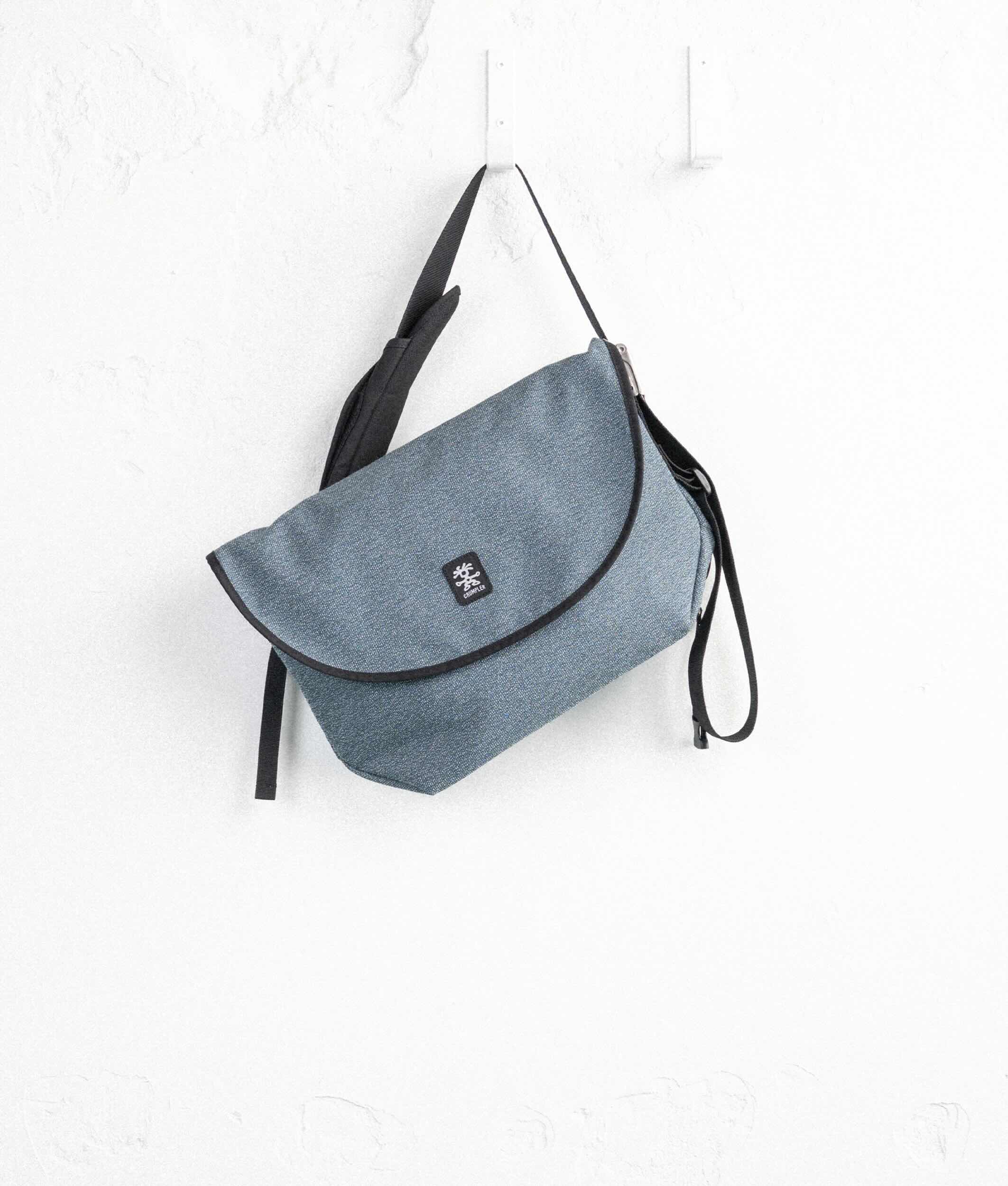 Crumpler Messenger Bags Wonder Weenie borsa messenger Seaweed Wool con chiusura magnetica