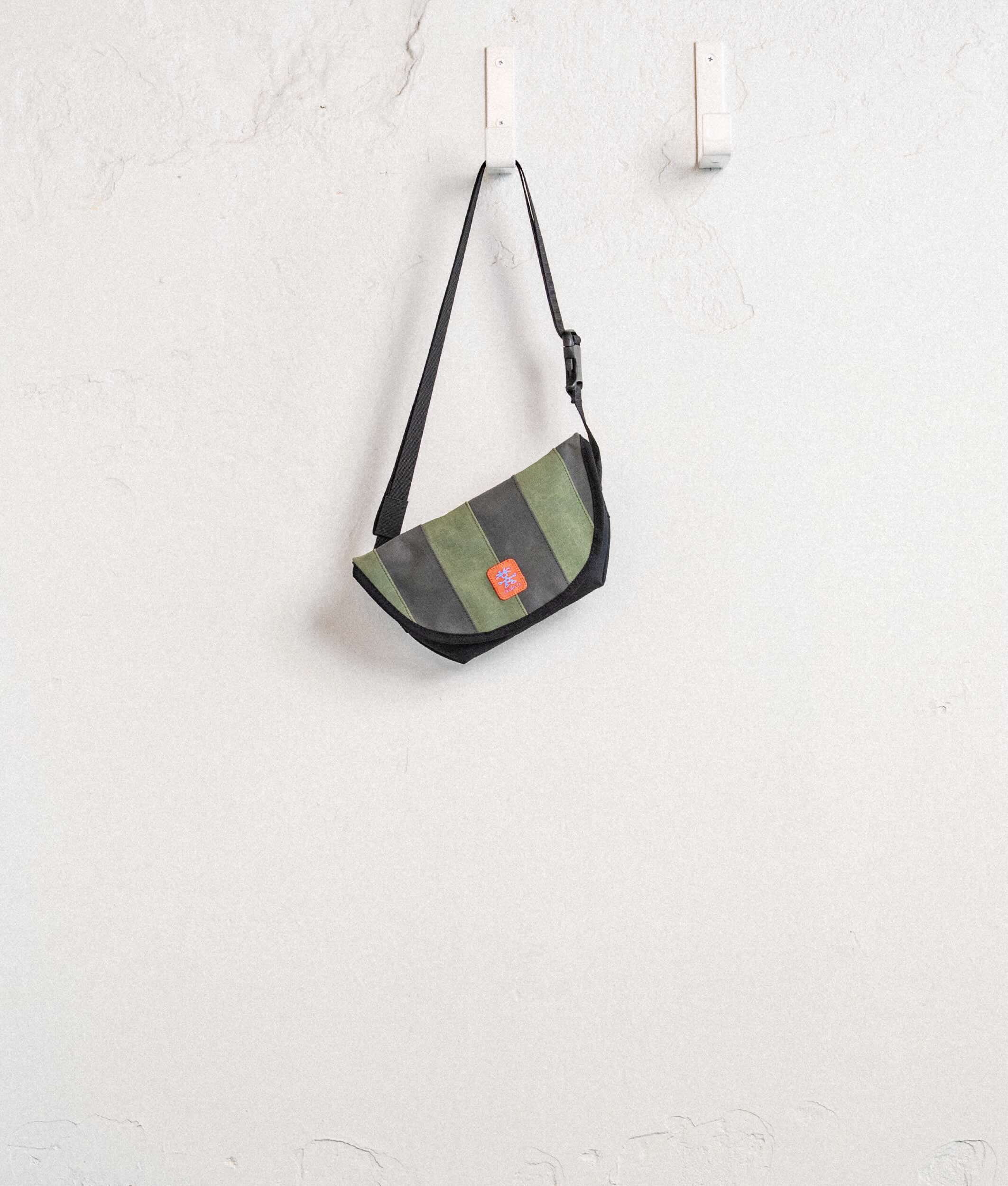 Crumpler Borse a tracolla Teenie Weenie borsa a tracolla Flame Wool