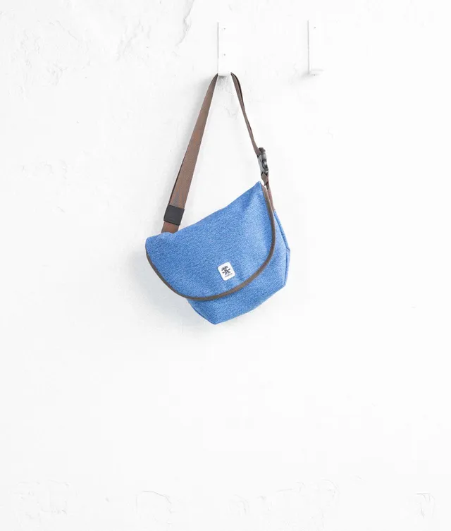 Crumpler Messenger Bags Cahoot borsa messenger Blue Wool con chiusura in velcro