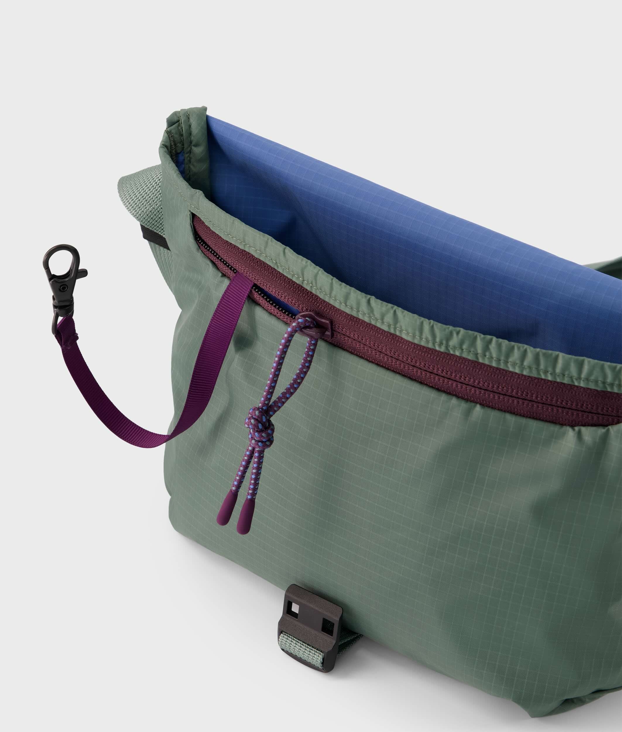 Crumpler Messenger Bags Right messenger Turtle Green leggero