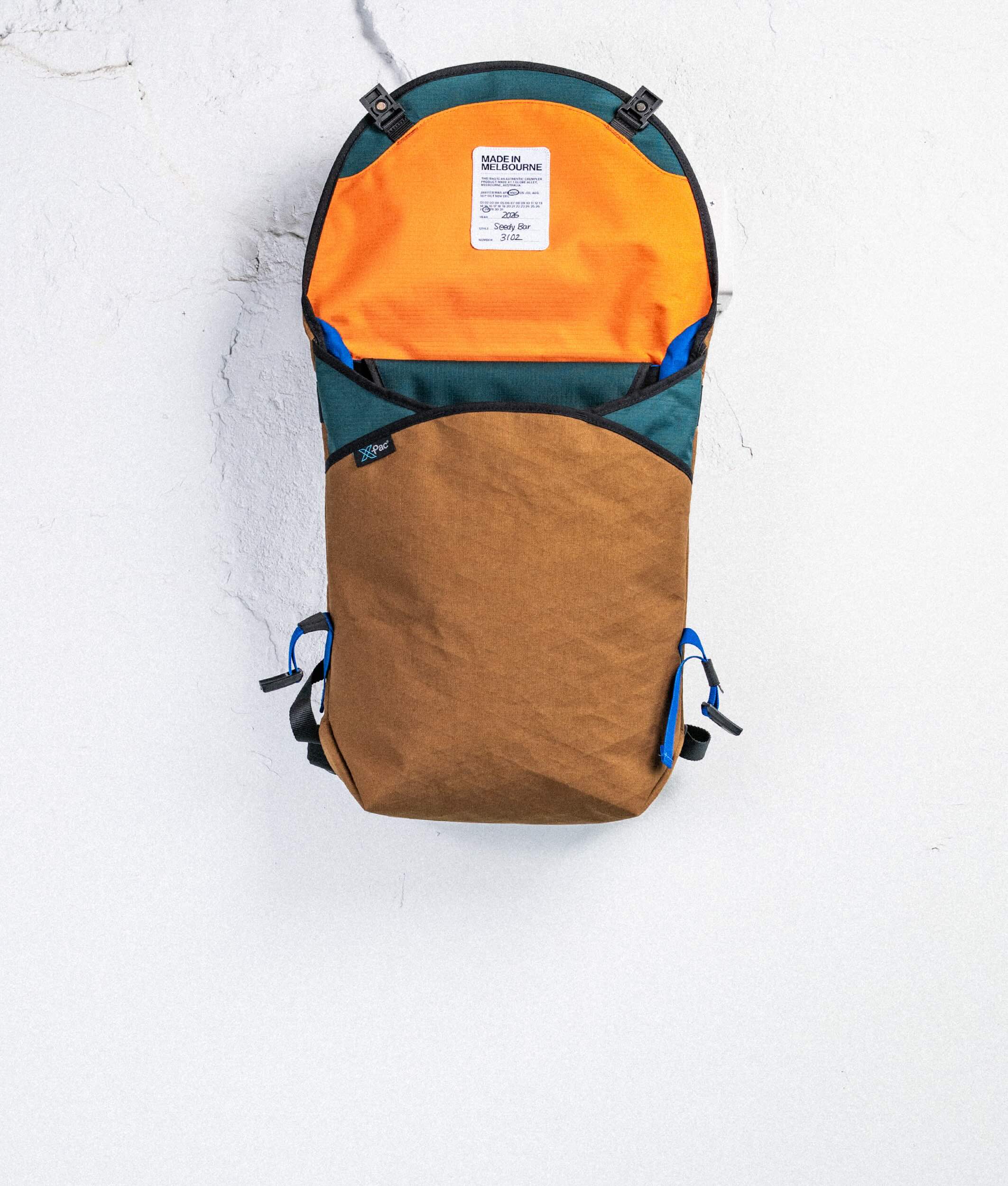 Crumpler Backpacks and Daypacks Seedy Bar zaino X-OAK 16 pollici con tasca laptop
