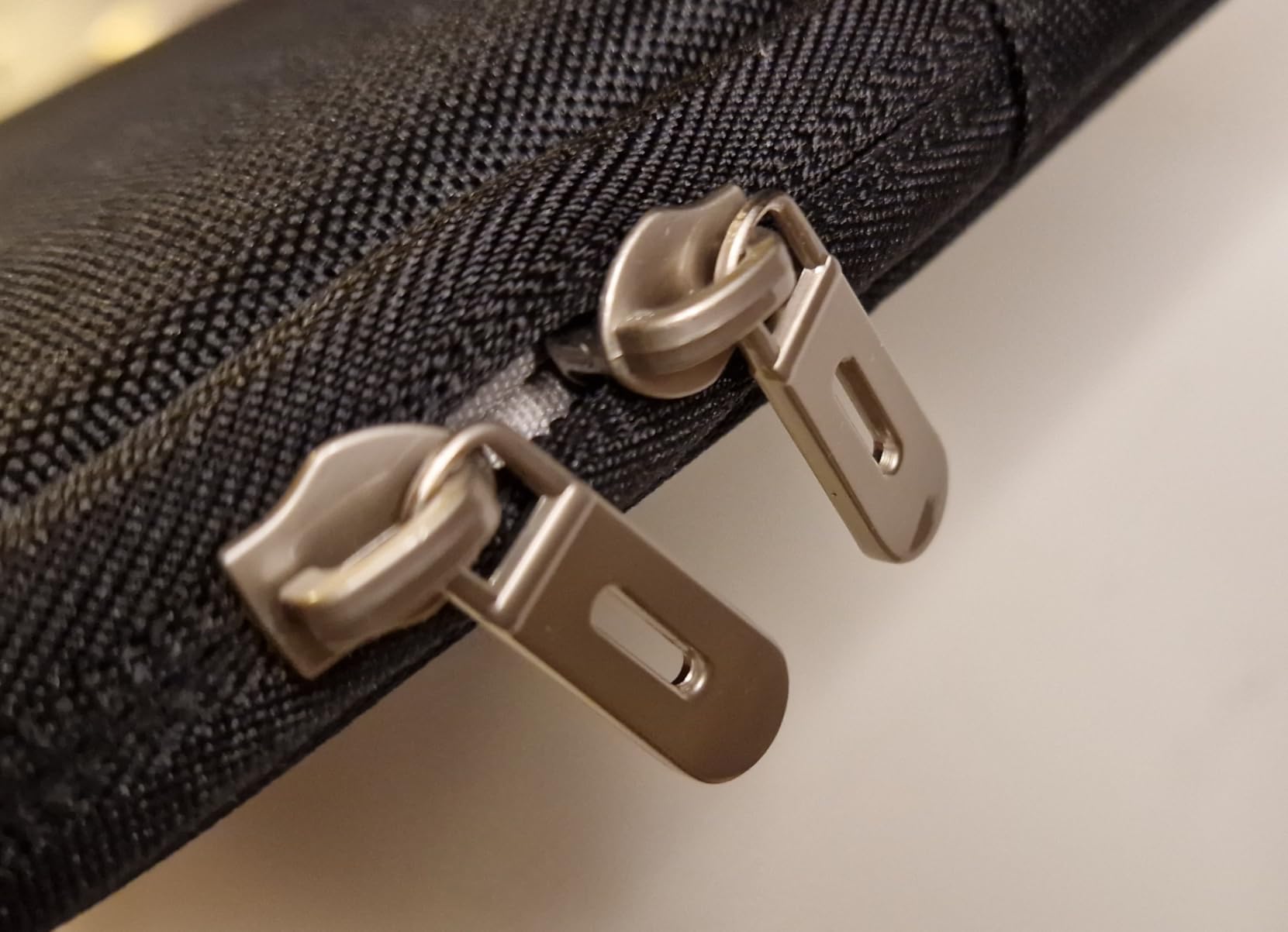Domiso Laptop Sleeve 17,3 pollici custodia laptop nera con tasca