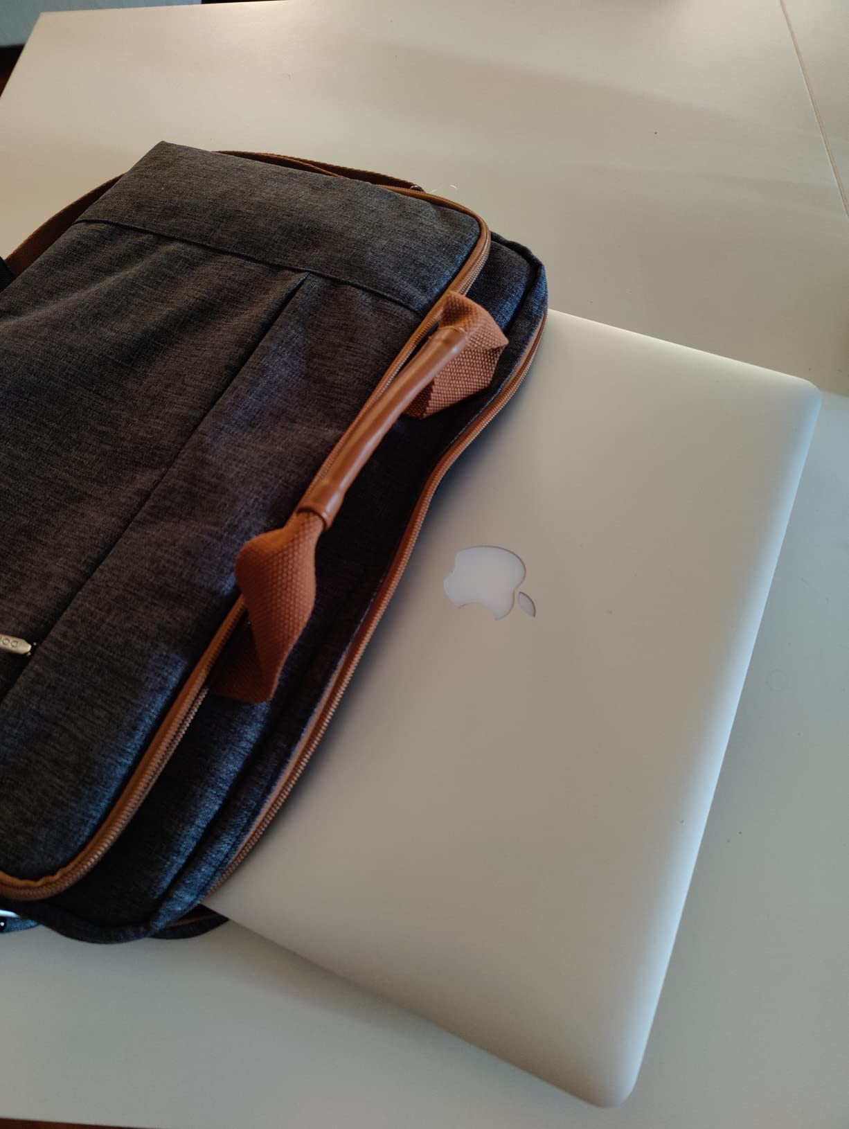 Domiso Laptop Briefcase 15,6 Pollici ventiquattrore laptop grigio scuro impermeabile