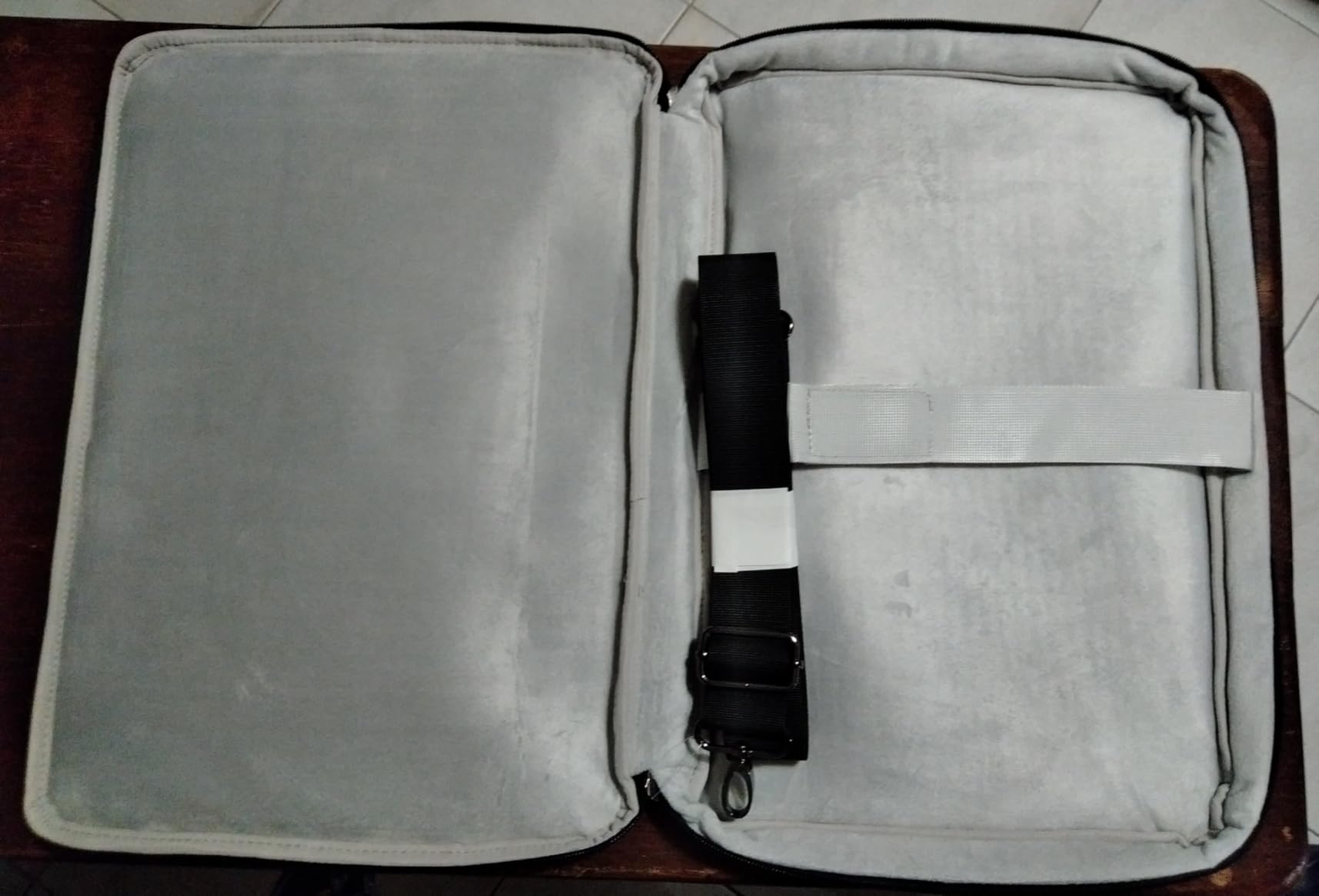 Domiso Laptop Sleeve 15,6 pollici custodia laptop nera impermeabile