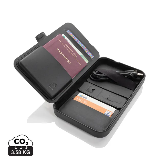 Swiss Peak Tech Custodia da viaggio con caricatore 3in1 rPU RCS nera 15W