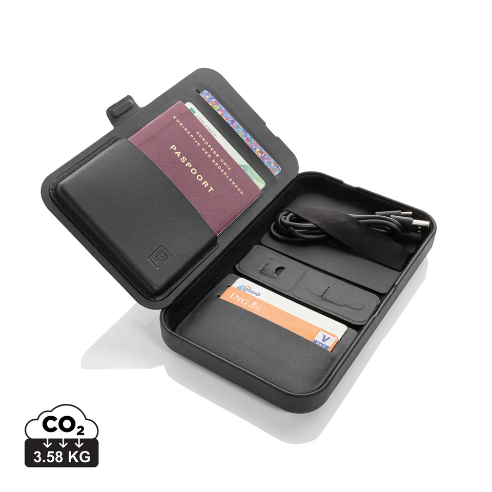 Swiss Peak Tech Custodia da viaggio con caricatore 3in1 rPU RCS nera 15W