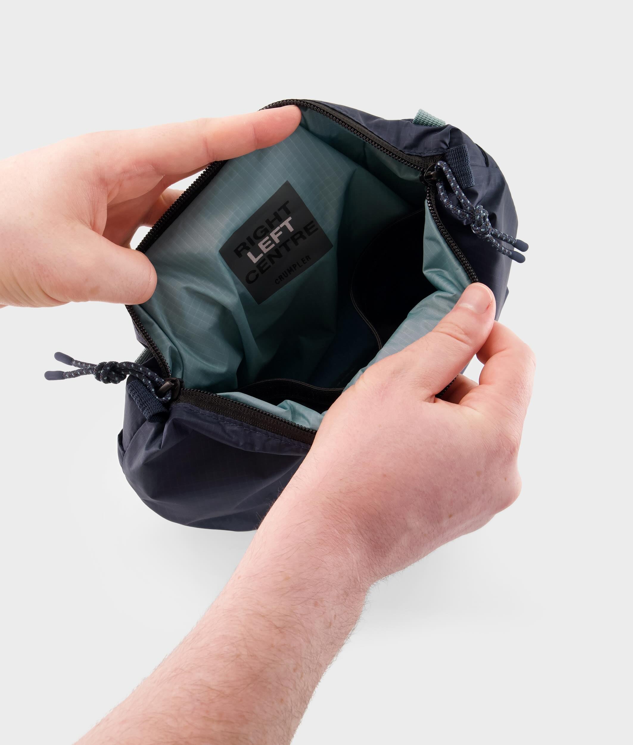 Crumpler Crossbody Bags Left borsa a tracolla color Nightsky