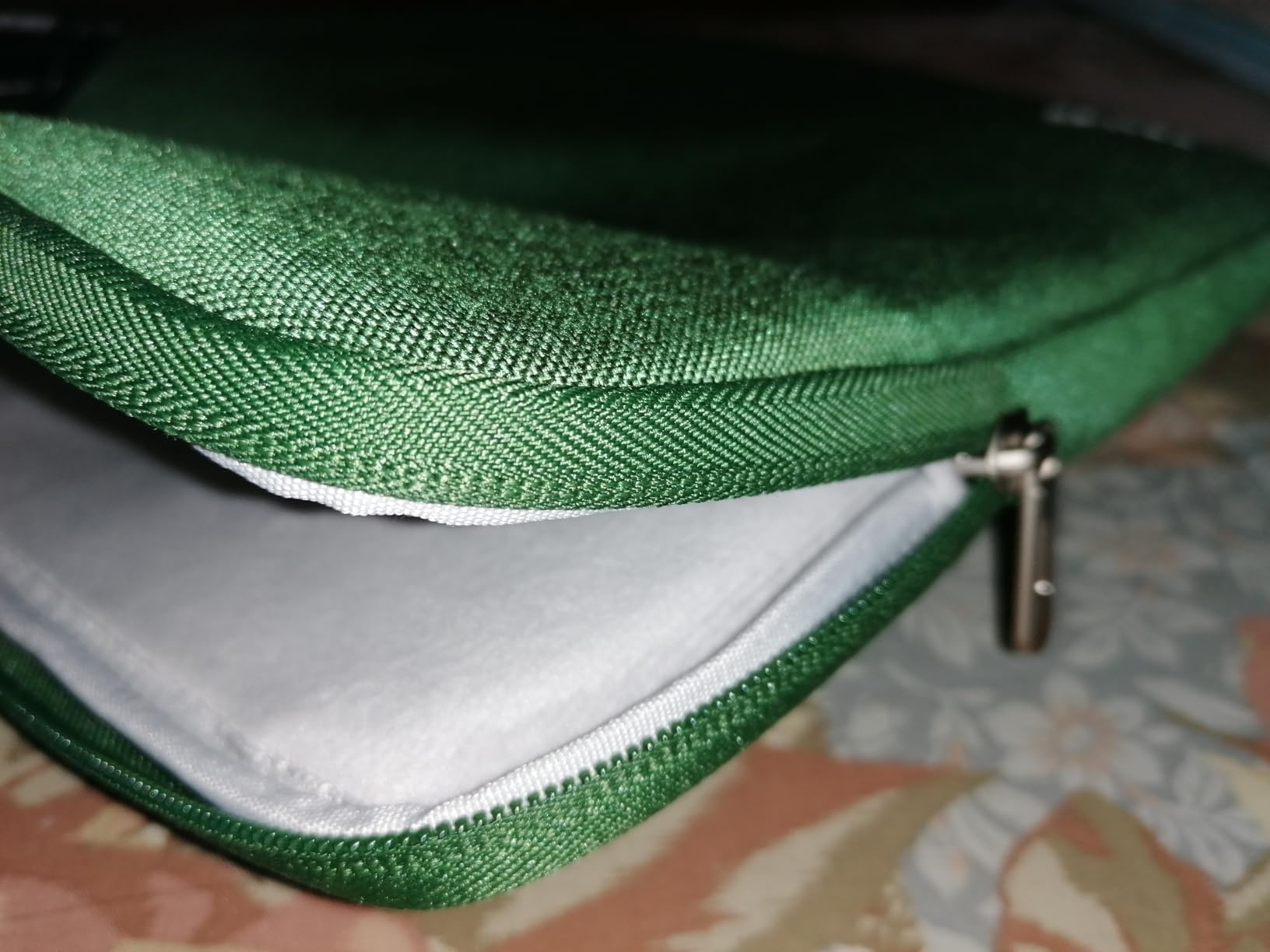 Domiso Laptop Sleeve 17,3" custodia laptop verde avocado impermeabile