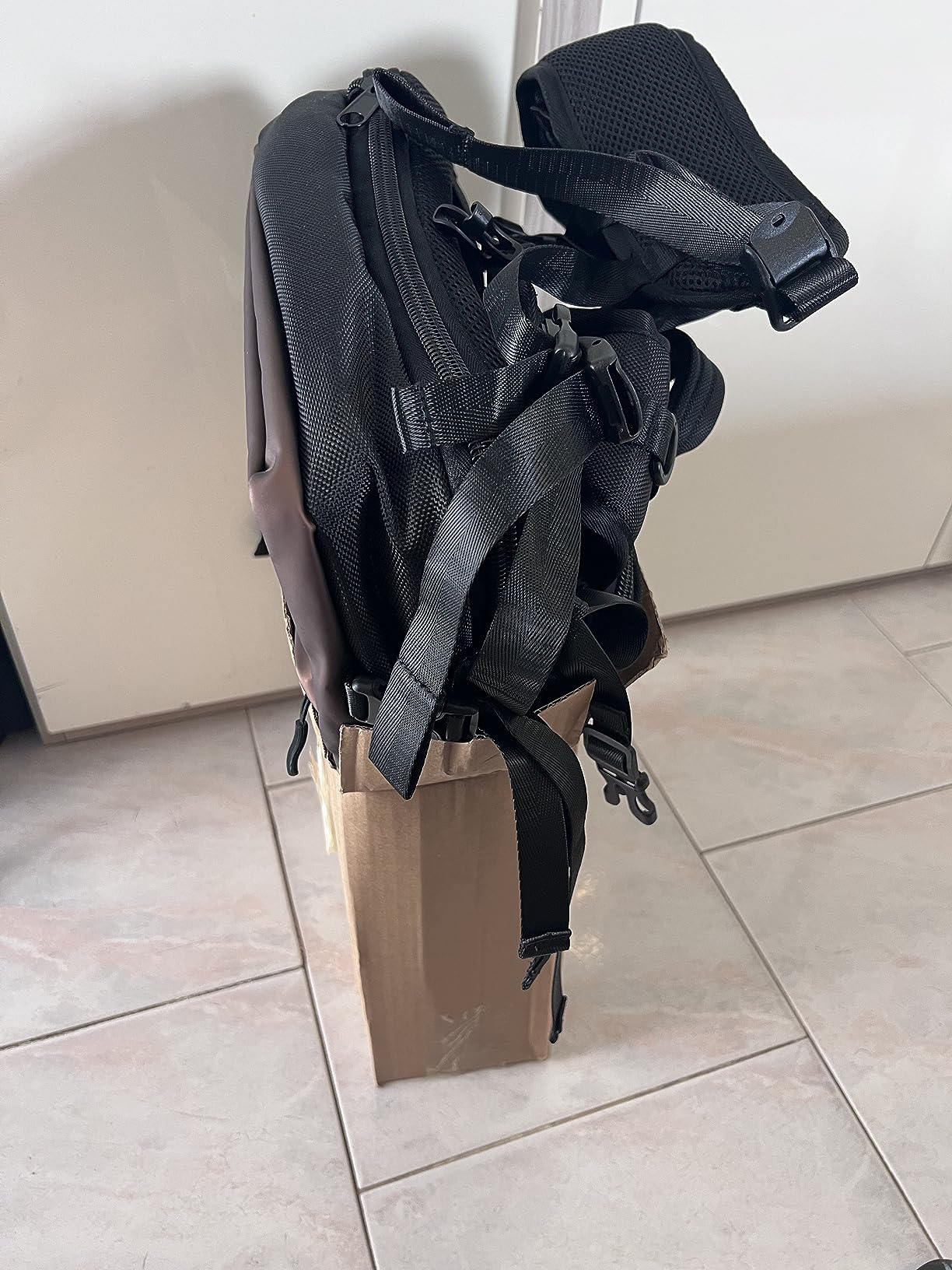 ZINZ Backpacks zaino sottile ed espandibile 15,6 pollici per laptop