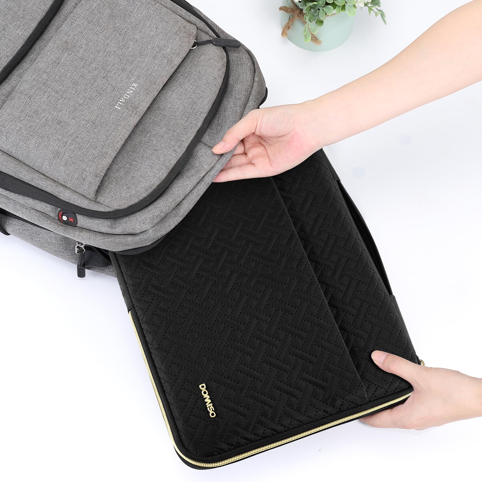 Domiso Laptop Sleeve 17,3 pollici custodia nera cerniera oro