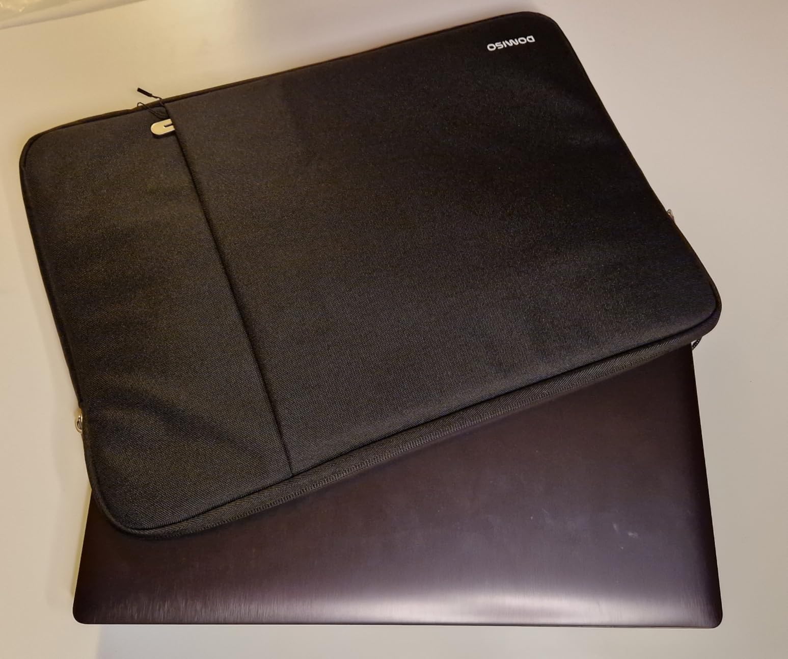 Domiso Laptop Sleeve 17,3 pollici custodia laptop nera con tasca