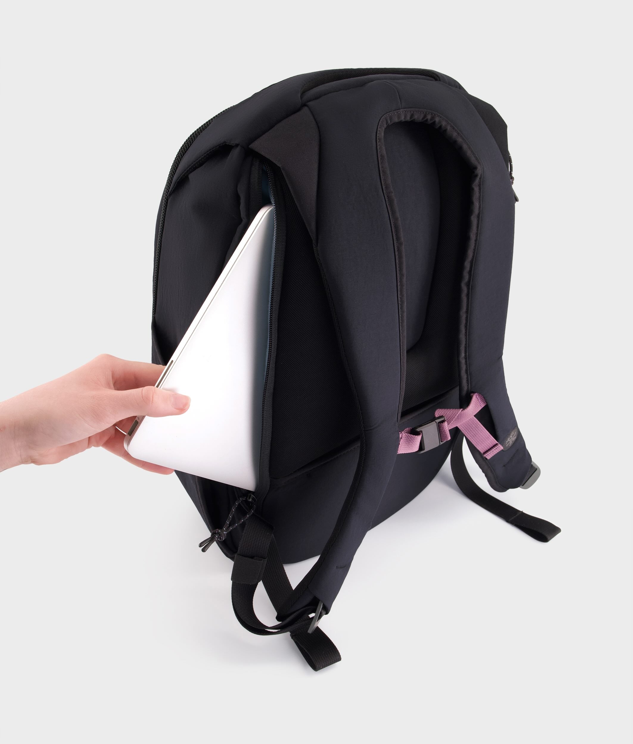 Crumpler Backpacks and Daypacks Ultimate Entity zaino color spezia