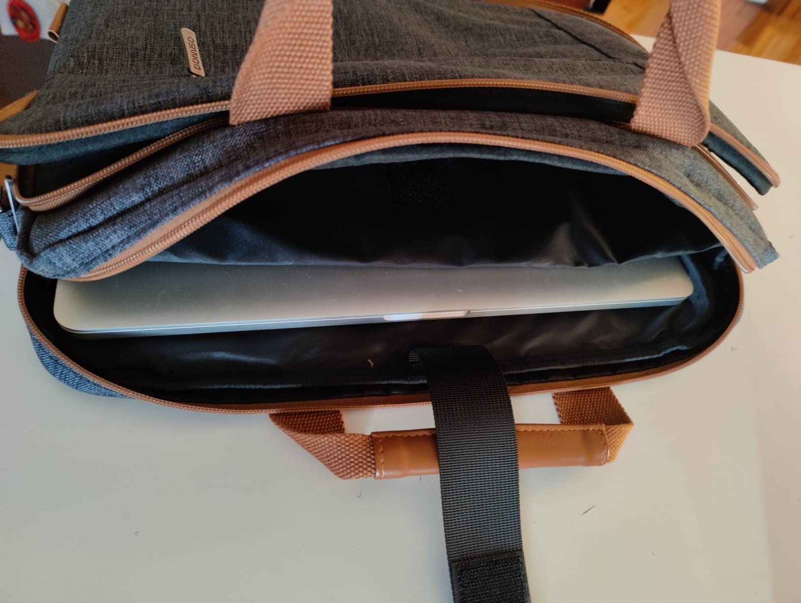 Domiso Laptop Briefcase 15,6 Pollici ventiquattrore laptop grigio scuro impermeabile