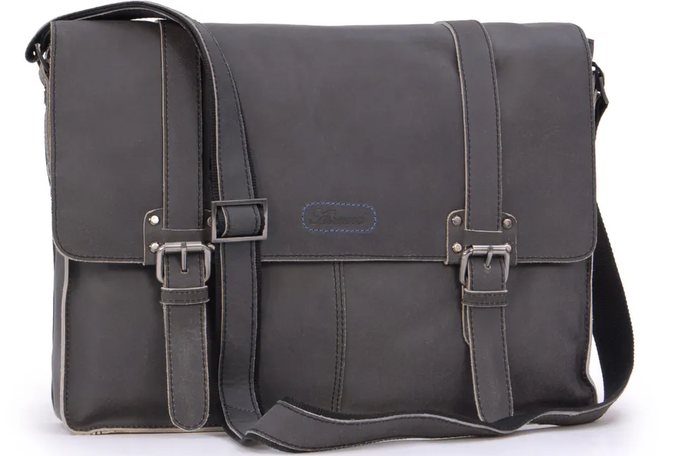 Ashwood Man Bags & Briefcases 8356 Borsa Messenger Nera in Pelle