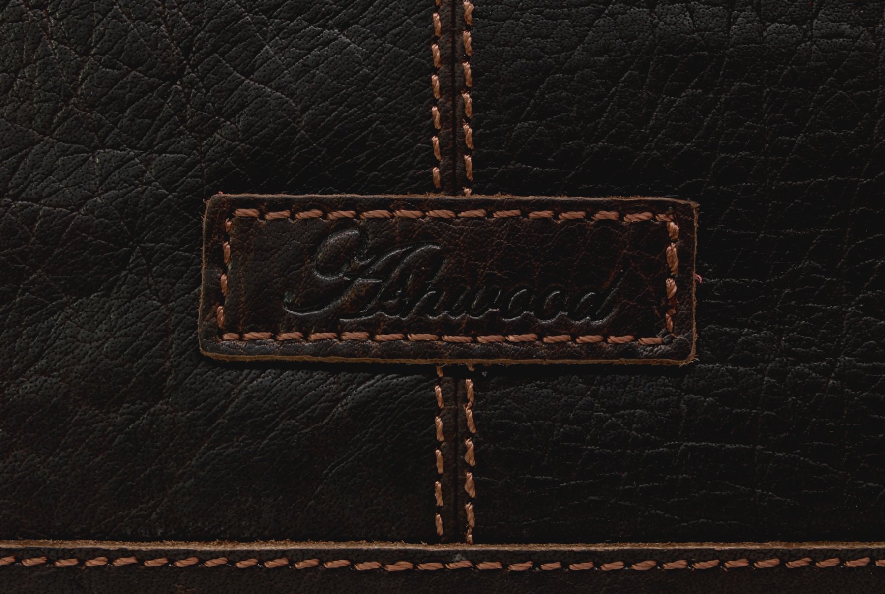 Ashwood Kingston Leather Companion 8343 borsa messenger in pelle con scomparto laptop