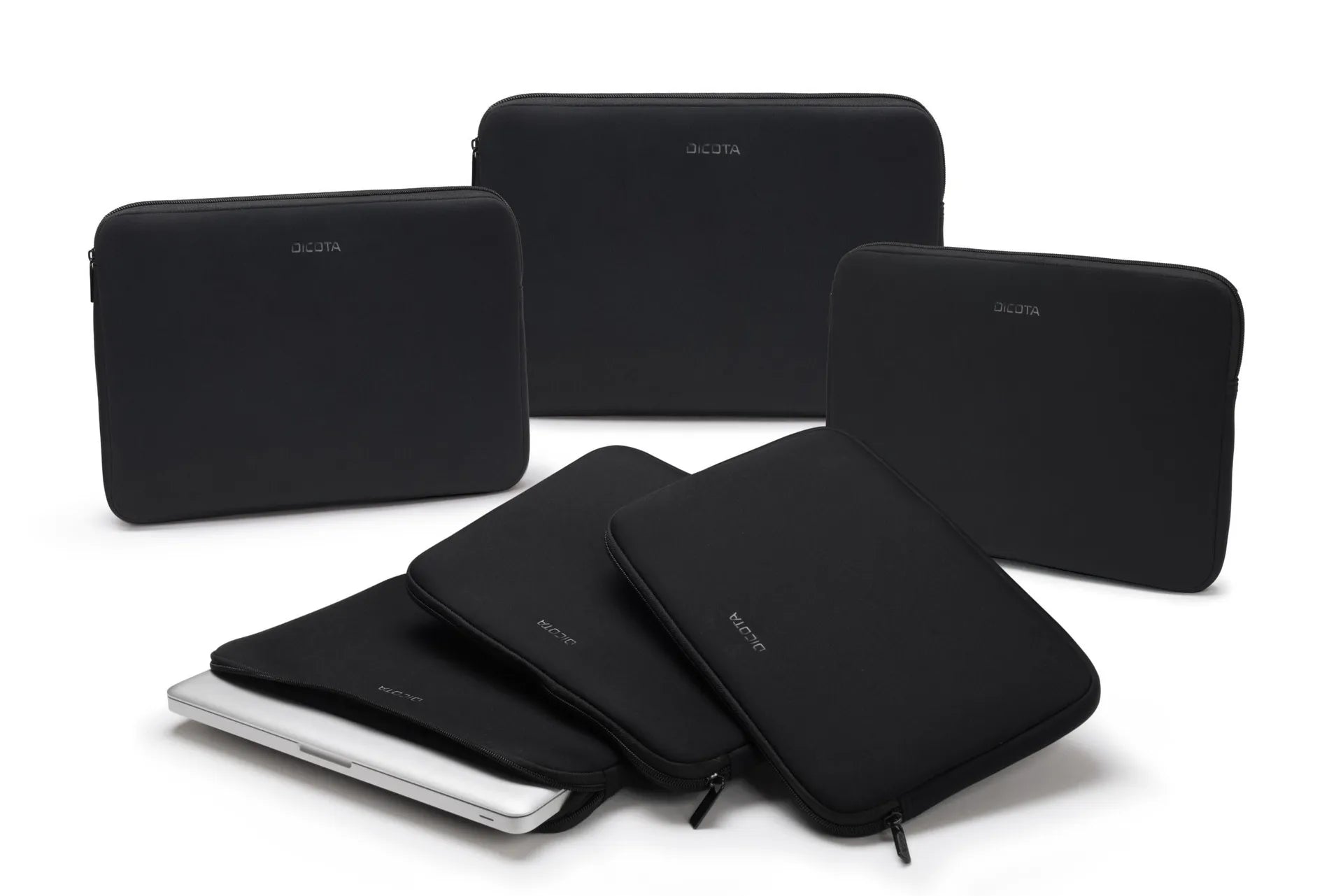BASE XXO Sleeves Perfect Skin 15-15.6 custodia laptop nera idrorepellente