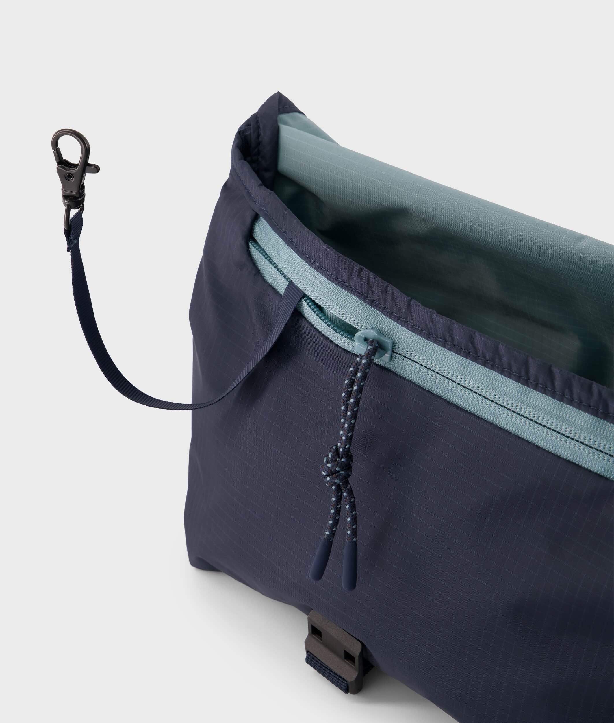 Crumpler Messenger Bags Right messenger Turtle Green leggero