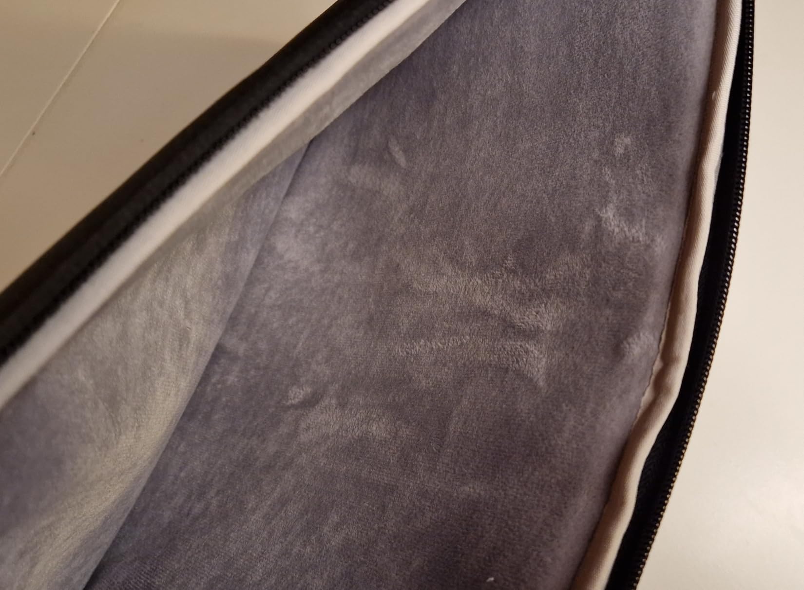 Domiso Laptop Sleeve 17,3 pollici custodia laptop nera con tasca