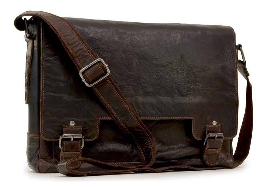 Ashwood Kingston Leather Companion 8343 borsa messenger in pelle con scomparto laptop