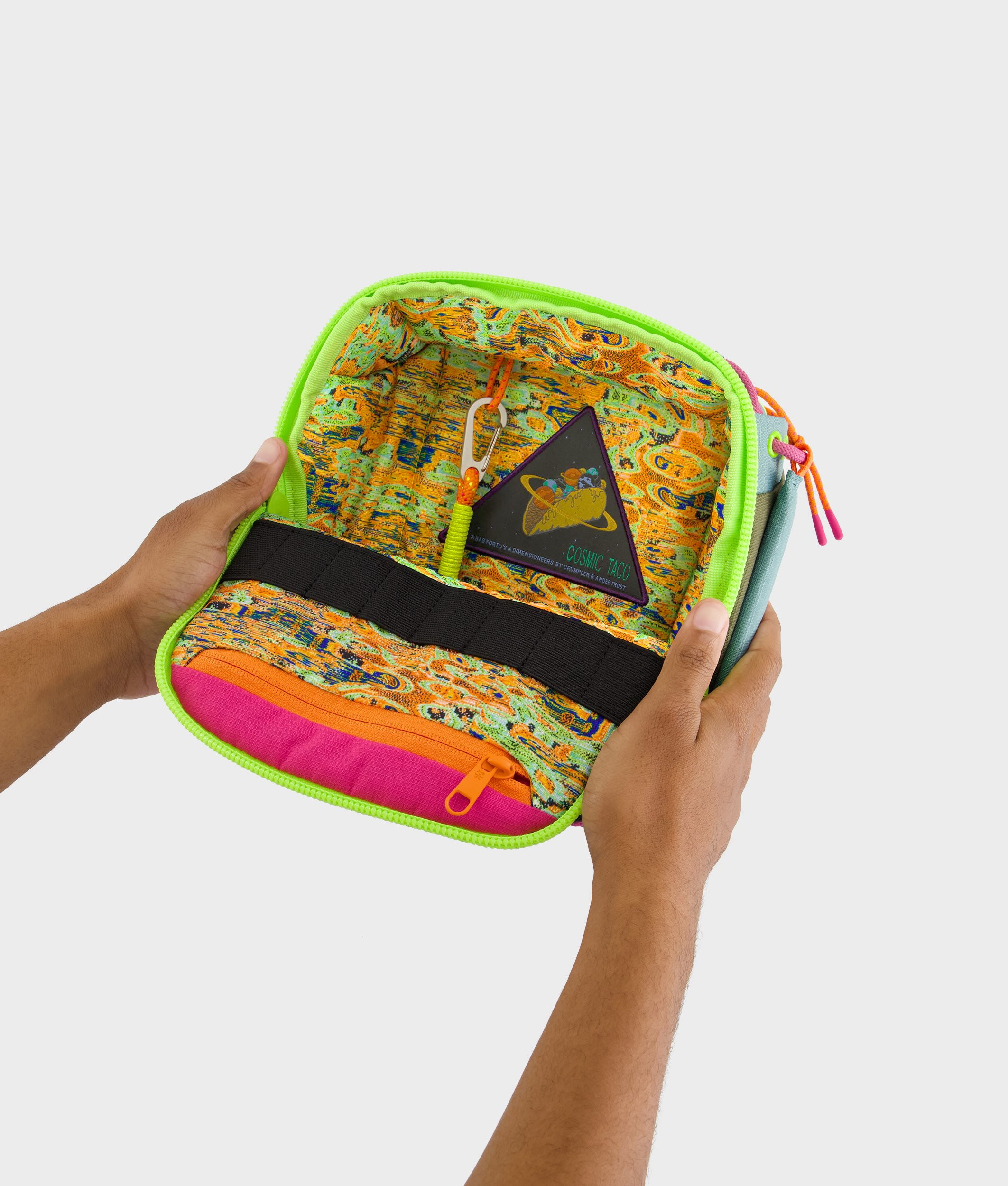 Crumpler Crossbody Bags Cosmic Taco: Crumpler x Andee Frost borsa a tracolla color Andee Frost