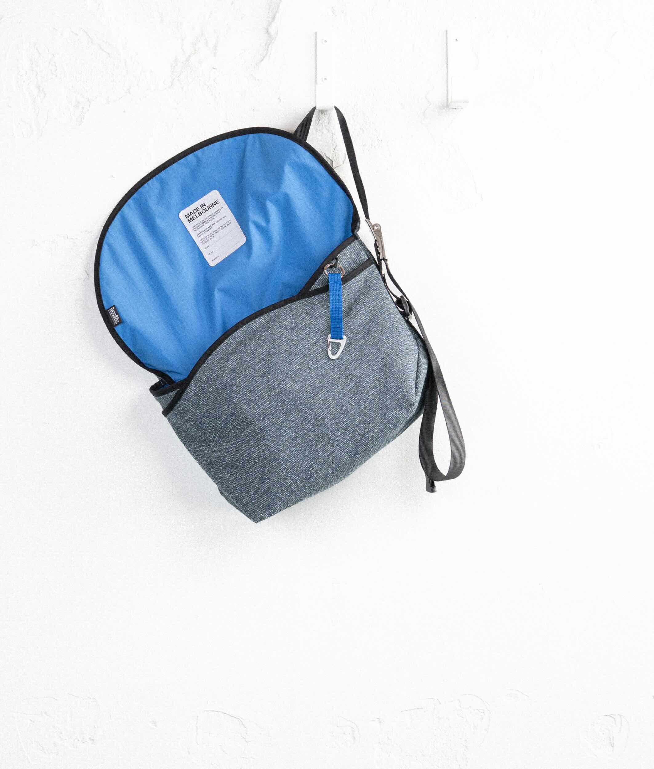 Crumpler Messenger Bags Wonder Weenie borsa messenger Seaweed Wool con chiusura magnetica
