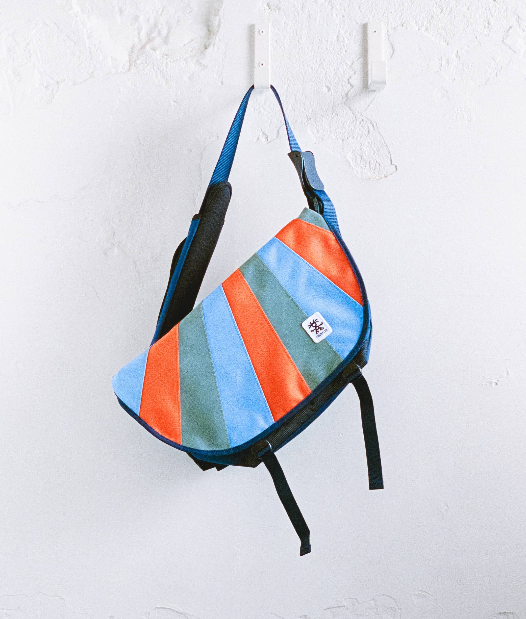 Crumpler Messenger Bags Barney borsa messenger Umarelli con tracolla regolabile